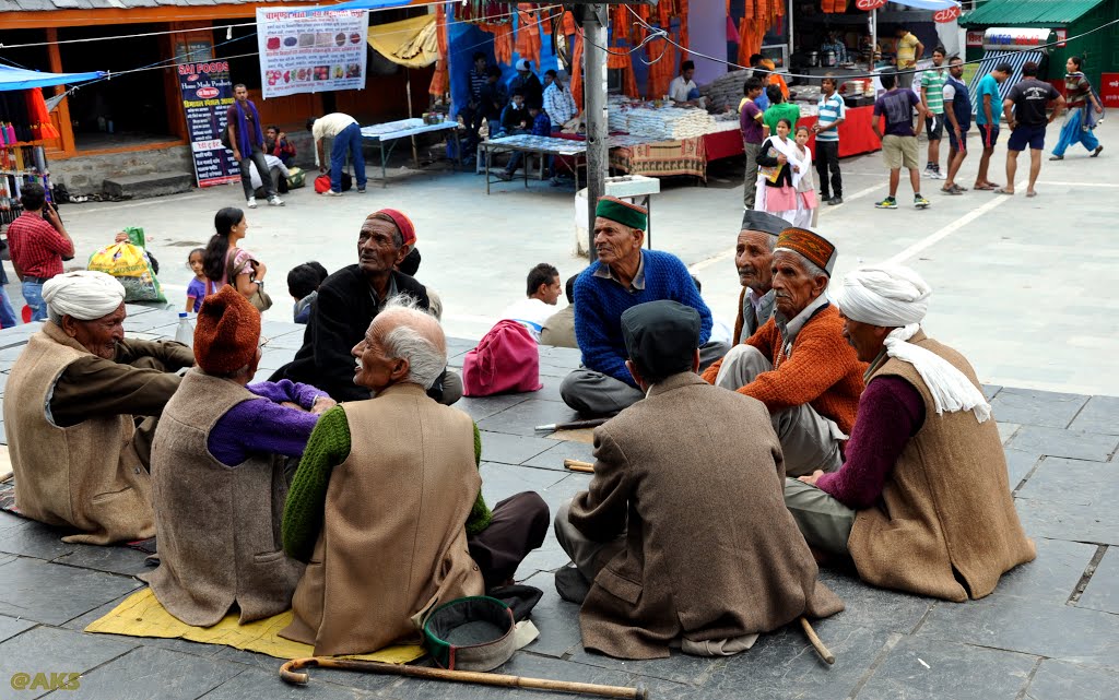 Peoples sitting in chourasi temple bharmour